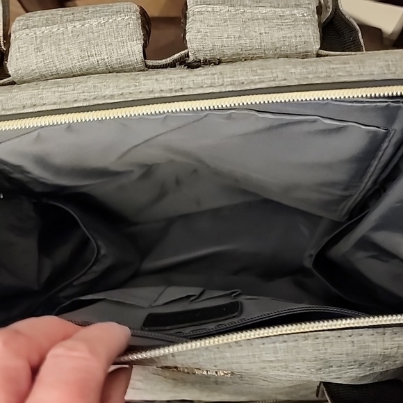 Lovevook Grey 15.6 Laptop bag with charging port - Picture 6 of 14